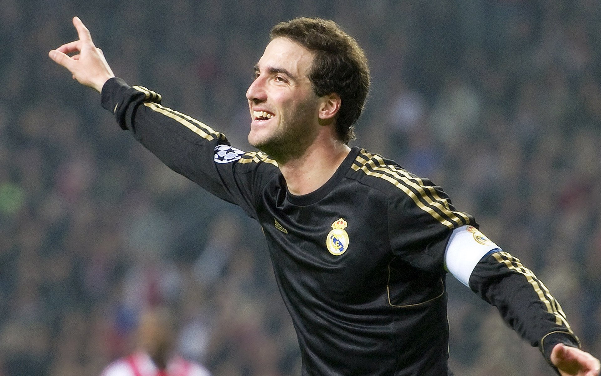 德甲球队利用大数据分析优化进攻转换效率,德甲球队利用大数据分析优化进攻转换效率的方法