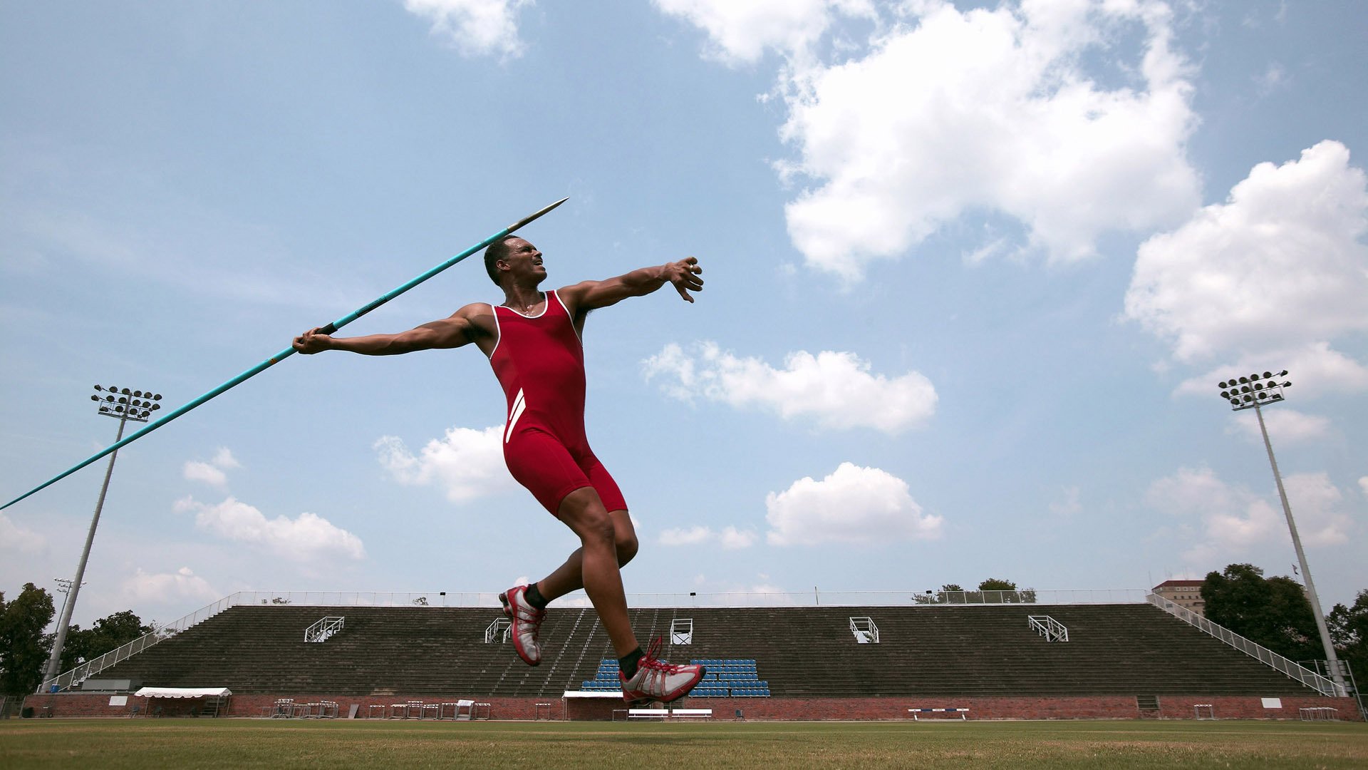 《堡垒之夜》推出“未来城市”主题皮肤，潮流引领