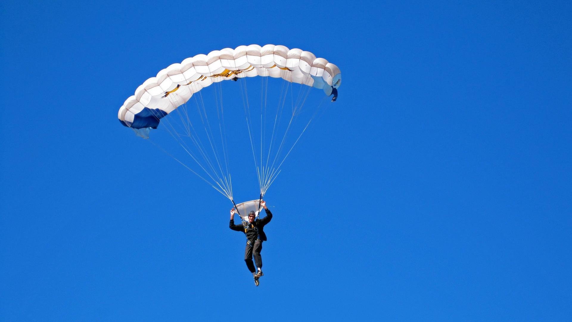一纸停赛令打断了他的职业梦想